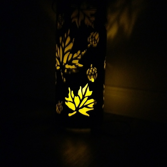 Two-piece LED metal Lantern decor - Picture 7 of 8